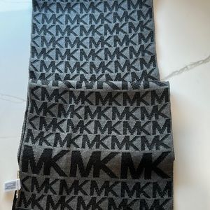 Michael Kors Grey and Black Knit Scarf